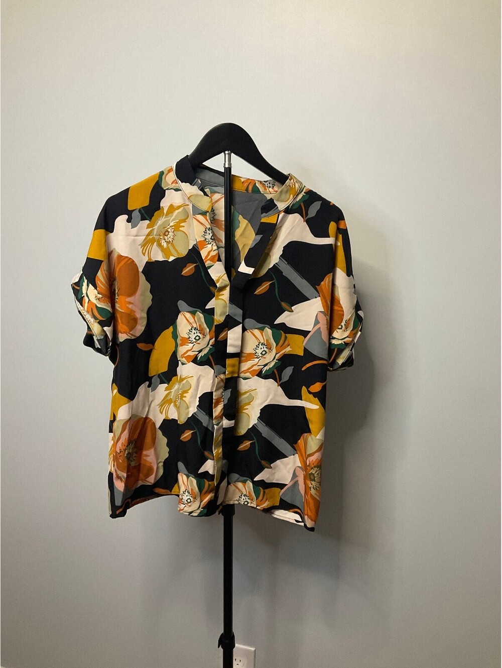 Women's Floral Short Sleeve Blouse Black Orange Cream Relaxed Fit Large